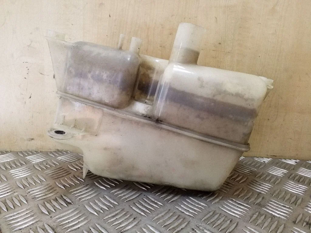Klaasipesuvedeliku paak 9190692