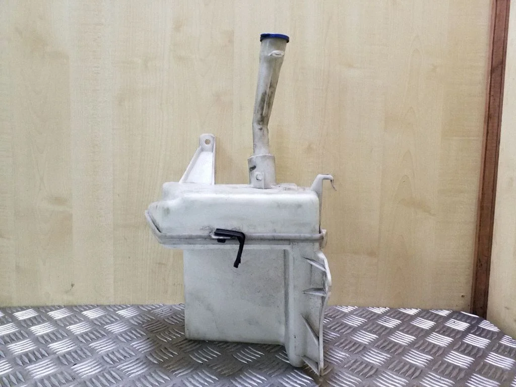 Windshield washer fluid reservoir/tank 8531005120