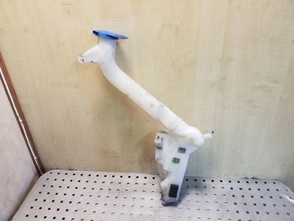 Windshield washer fluid reservoir/tank 6Q0955453