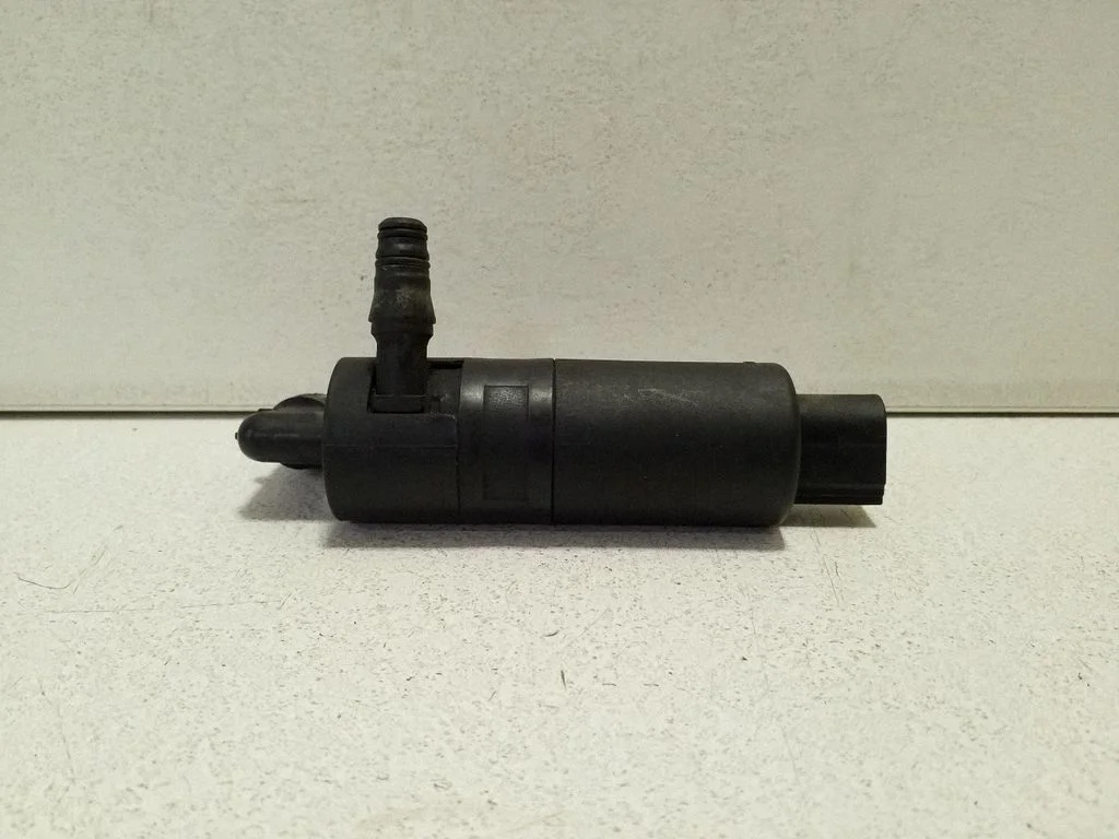Headlight washer pump