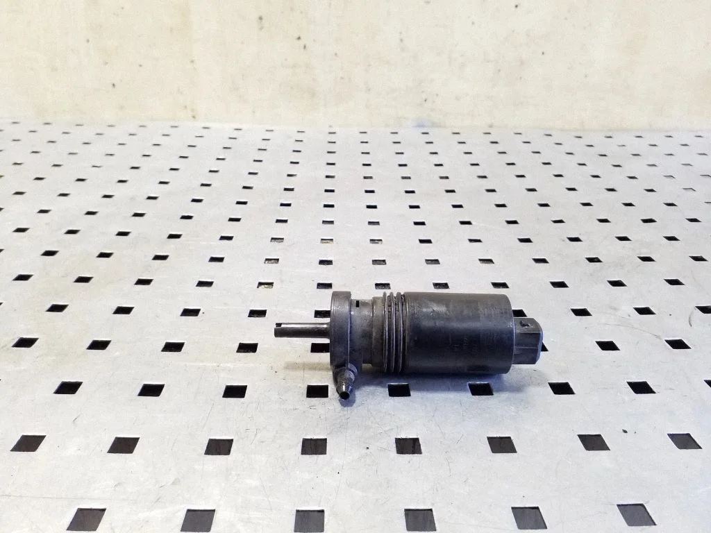 Headlight washer pump 1013229