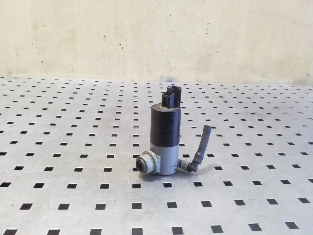 Headlight washer pump 1019873
