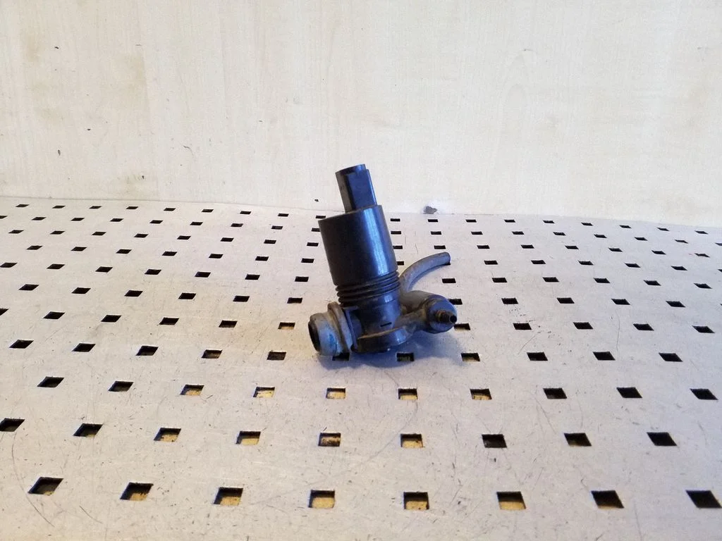 Headlight washer pump 30095