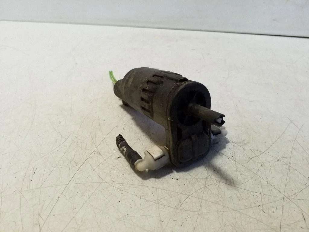 Klaasipesuvedeliku pump (klaaside) 1K6955651
