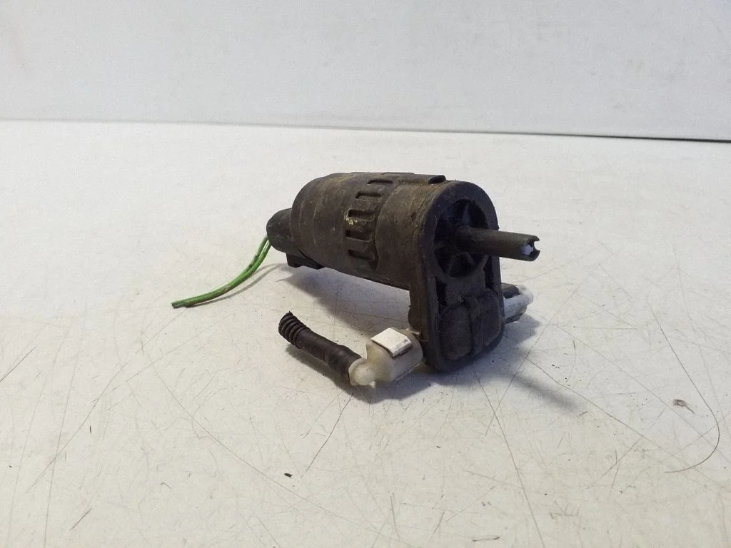 Windscreen/windshield washer pump 1K6955651