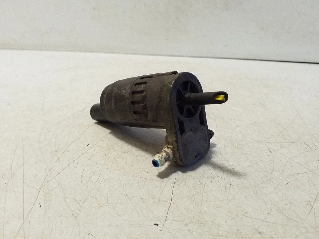 Windscreen/windshield washer pump 1K6955651