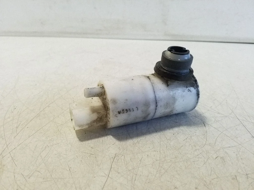 Windscreen/windshield washer pump