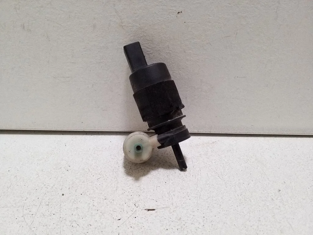Logu mazgāšanas šķidruma sūknis (stiklu) 1T0955651A