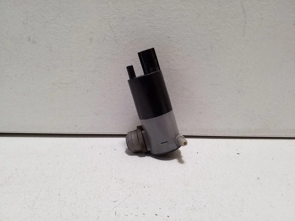 Windscreen/windshield washer pump – Ford Ranger IV (2022-)
