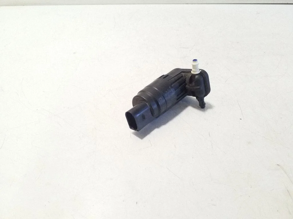 Windscreen/windshield washer pump 1K6955651