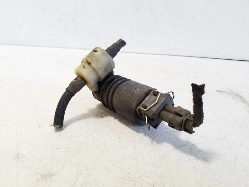 Windscreen/windshield washer pump