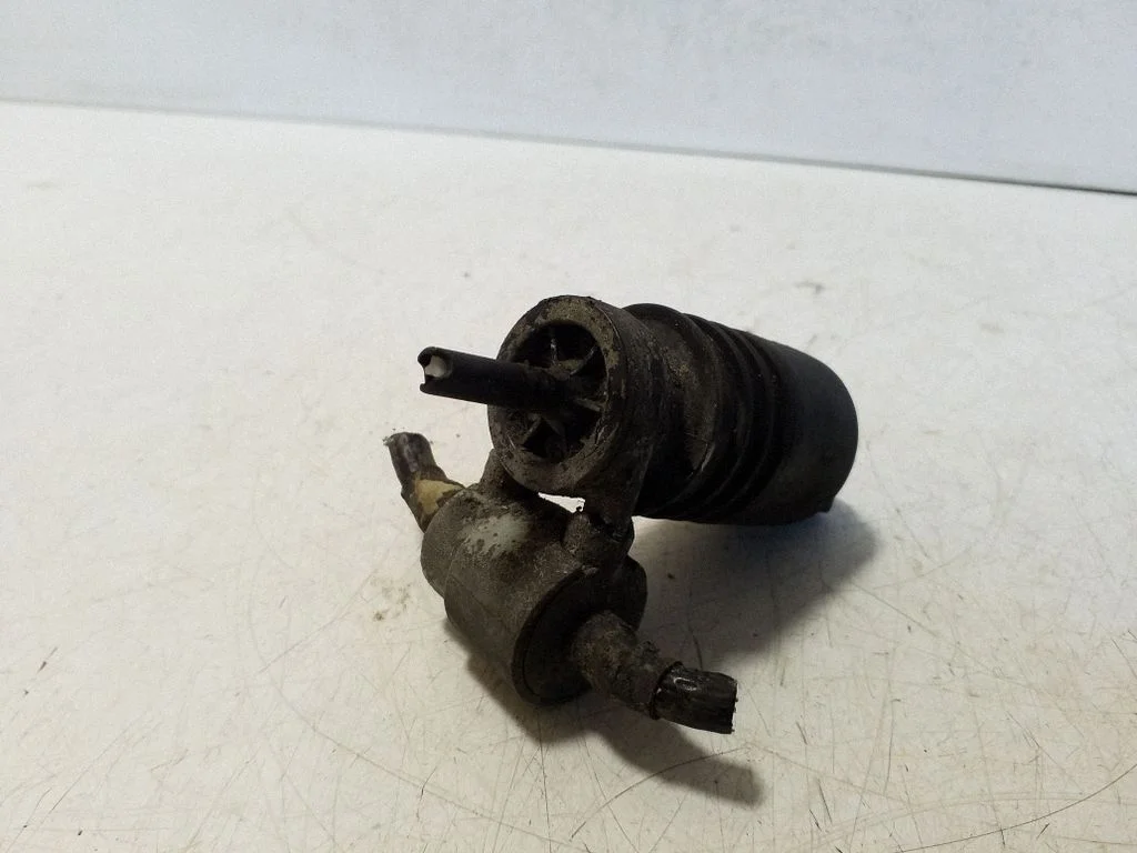 Windscreen/windshield washer pump