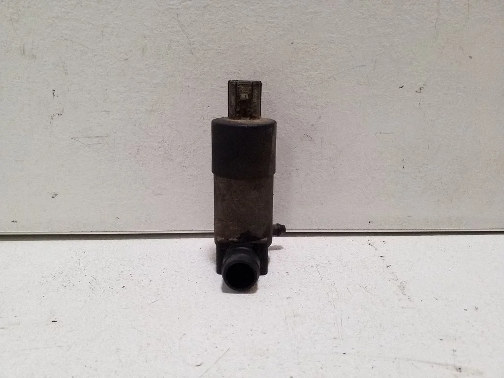 Windscreen/windshield washer pump BK2117K624AA