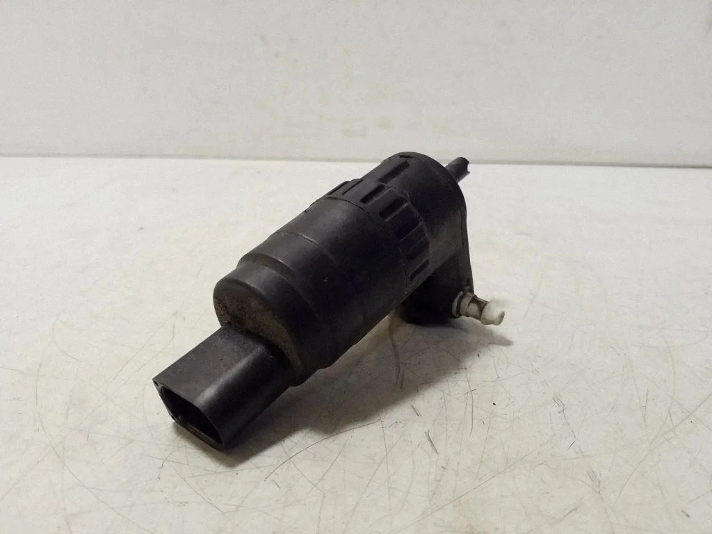 Klaasipesuvedeliku pump (klaaside) 1K6955651
