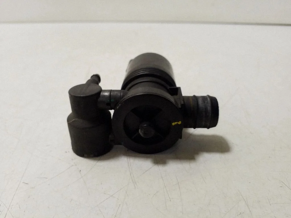 Windscreen/windshield washer pump 1023333