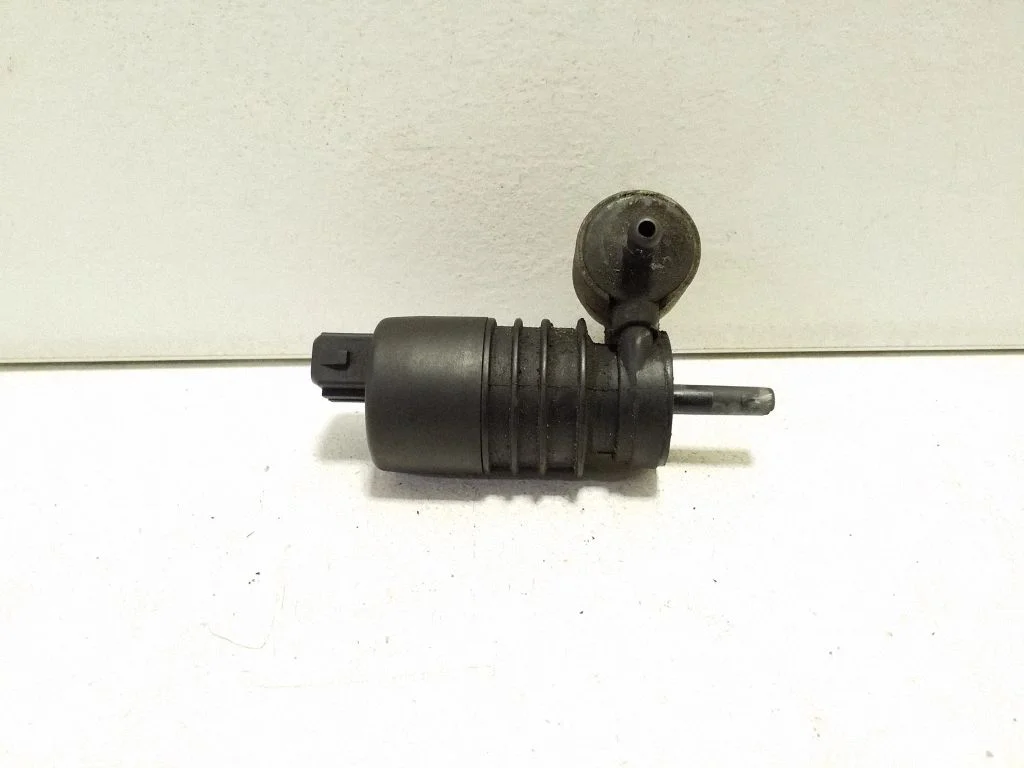 Windscreen/windshield washer pump