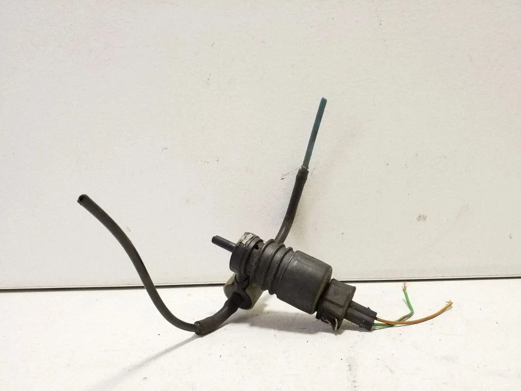 Windscreen/windshield washer pump