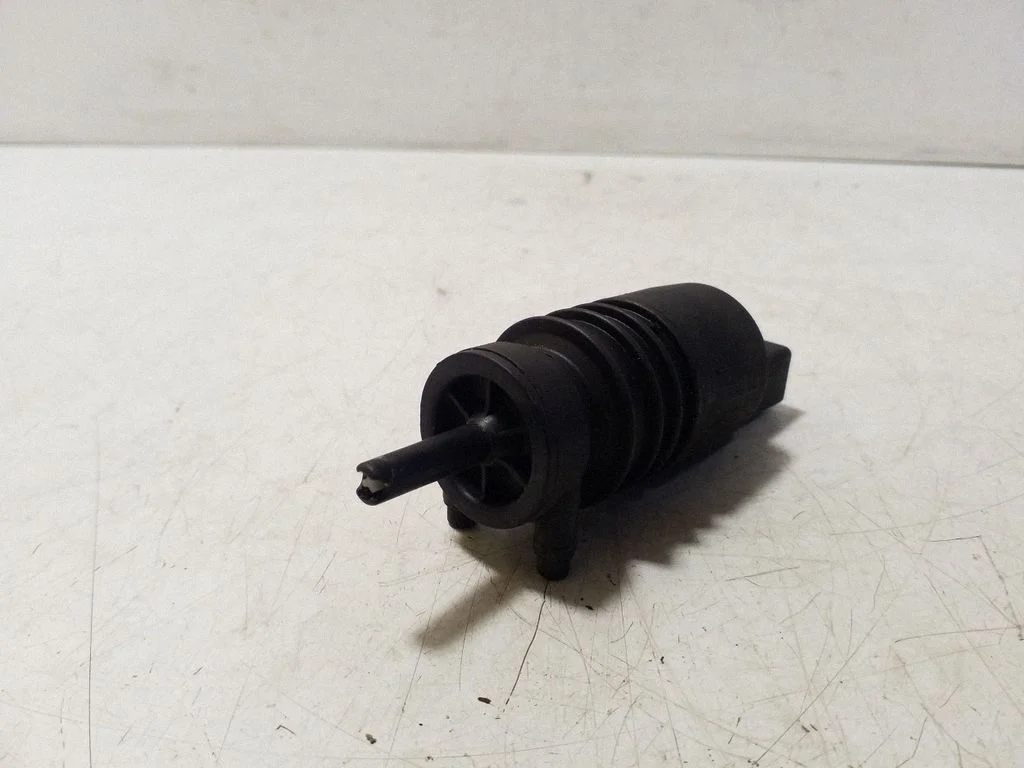 Windscreen/windshield washer pump