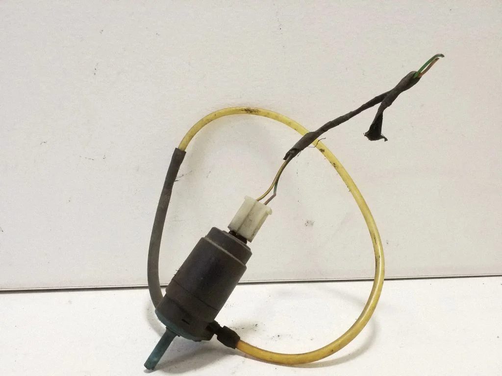 Windscreen/windshield washer pump 333955651