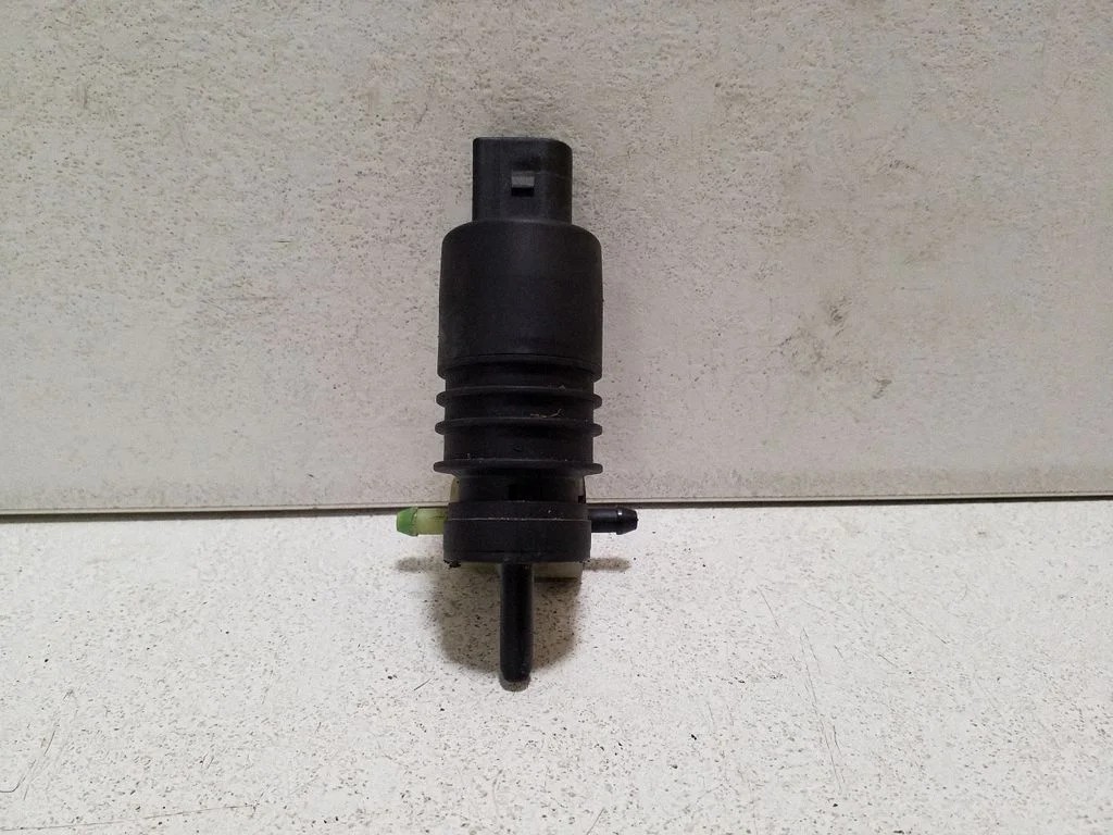 Windscreen/windshield washer pump