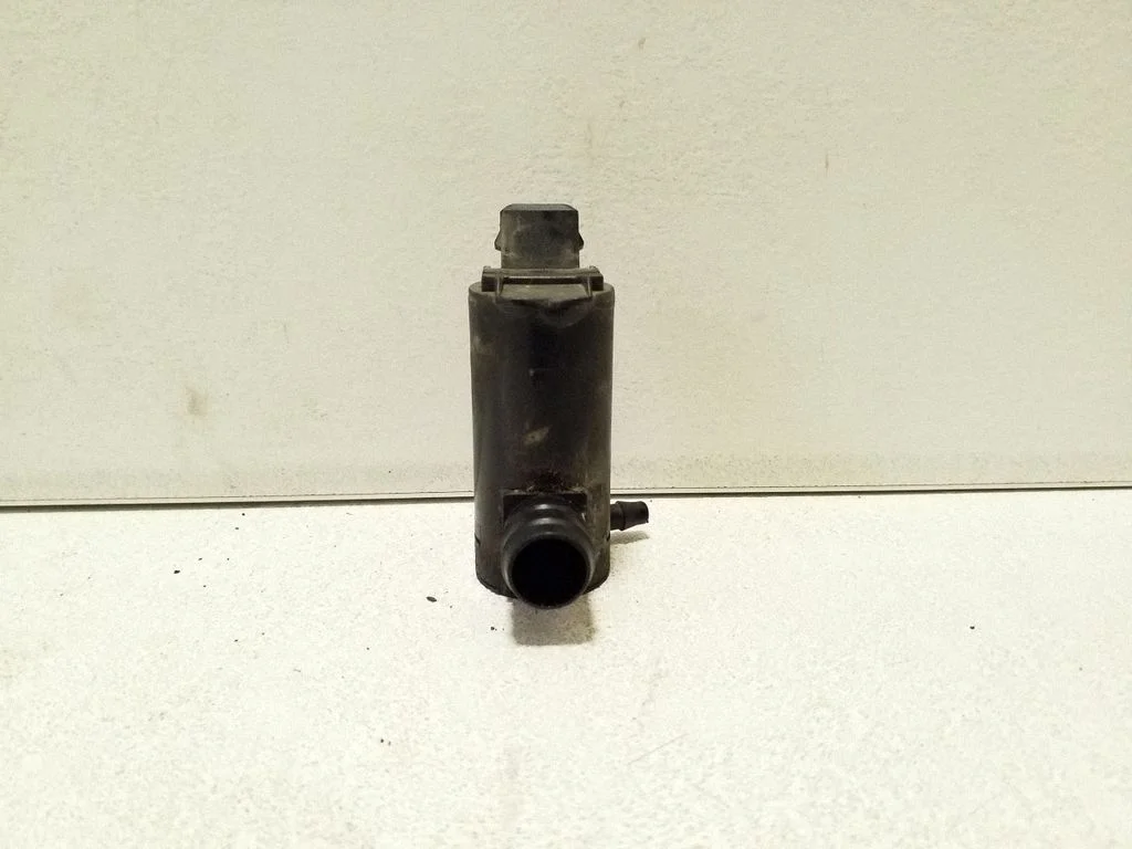 Windscreen/windshield washer pump 9169611