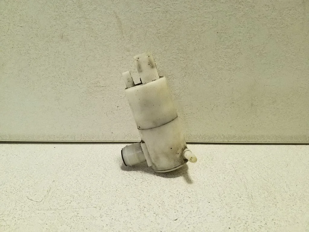 Windscreen/windshield washer pump