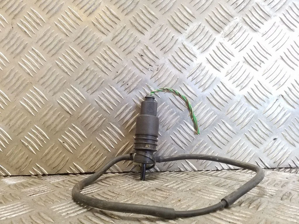 Windscreen/windshield washer pump