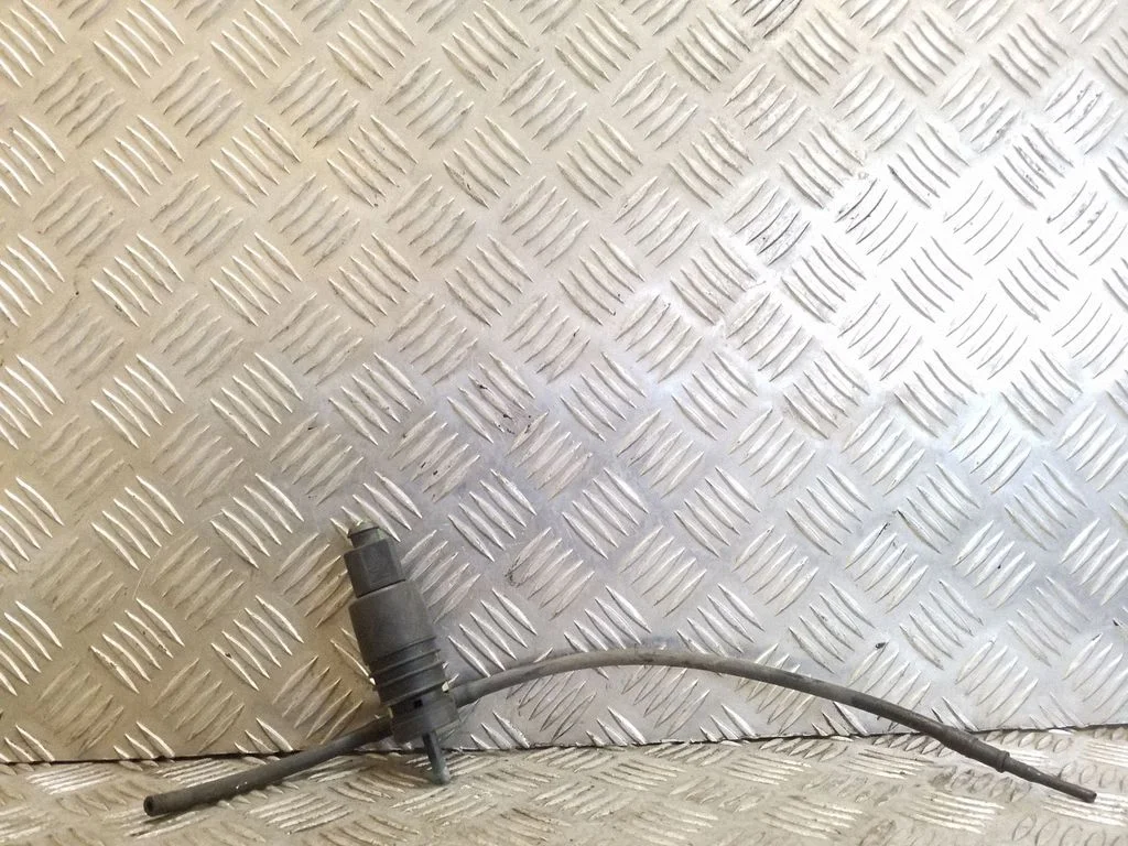 Windscreen/windshield washer pump