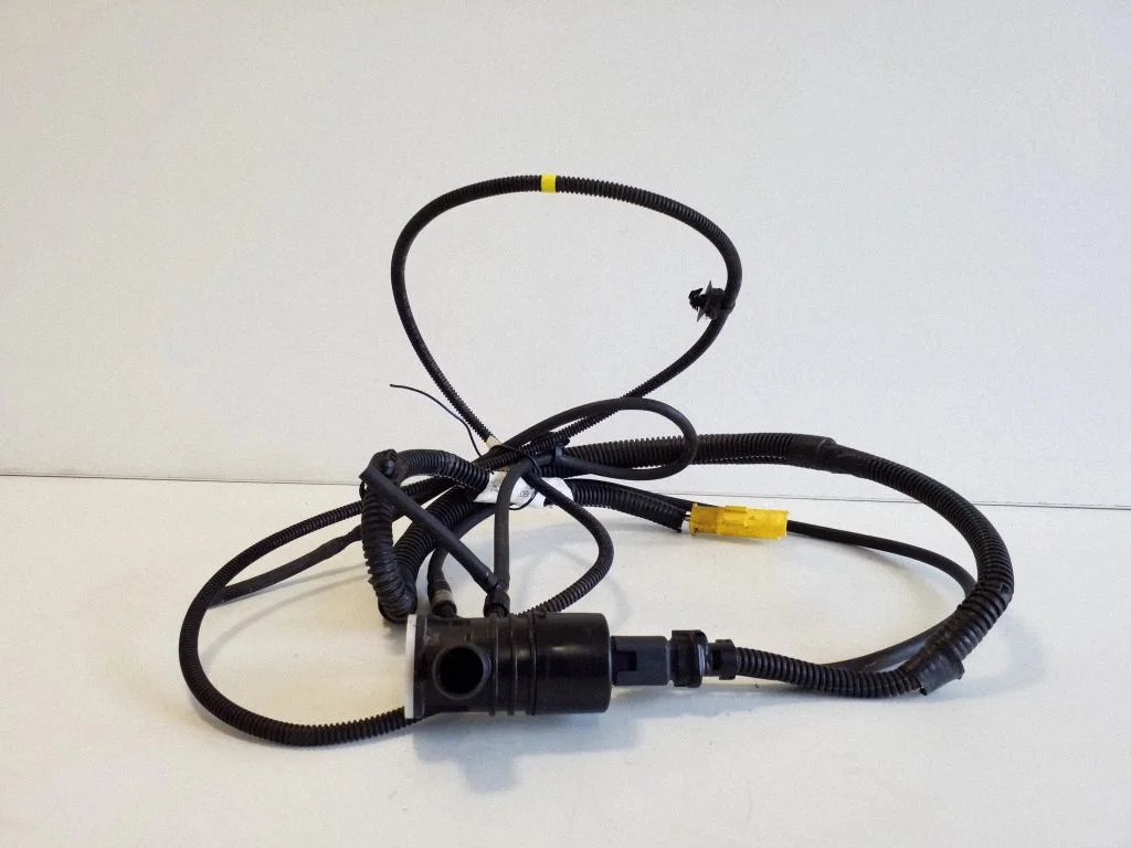 Windscreen/windshield washer pump 9811794980