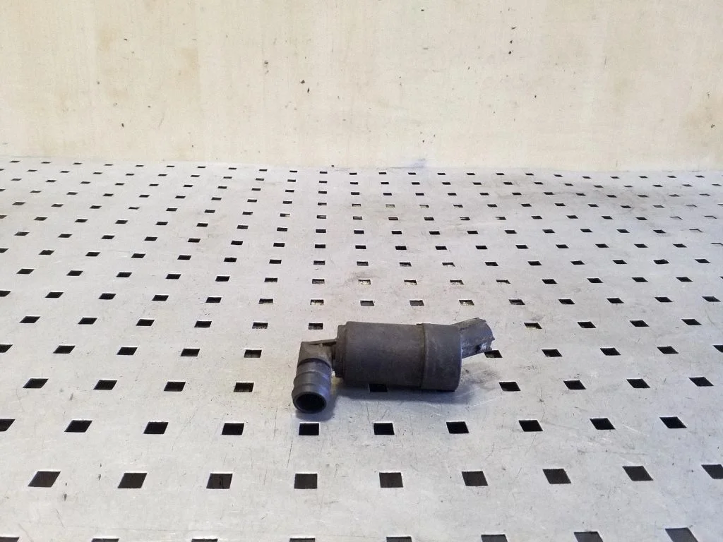 Windscreen/windshield washer pump
