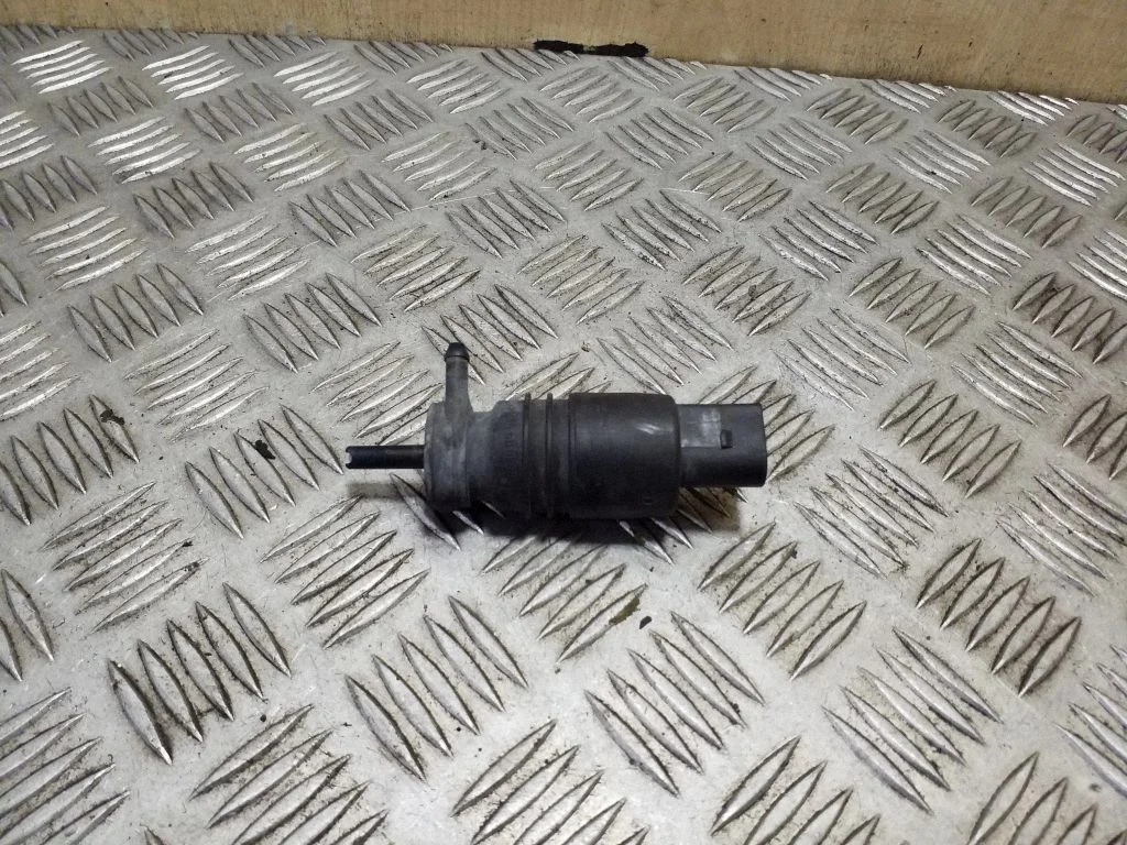 Klaasipesuvedeliku pump (klaaside)