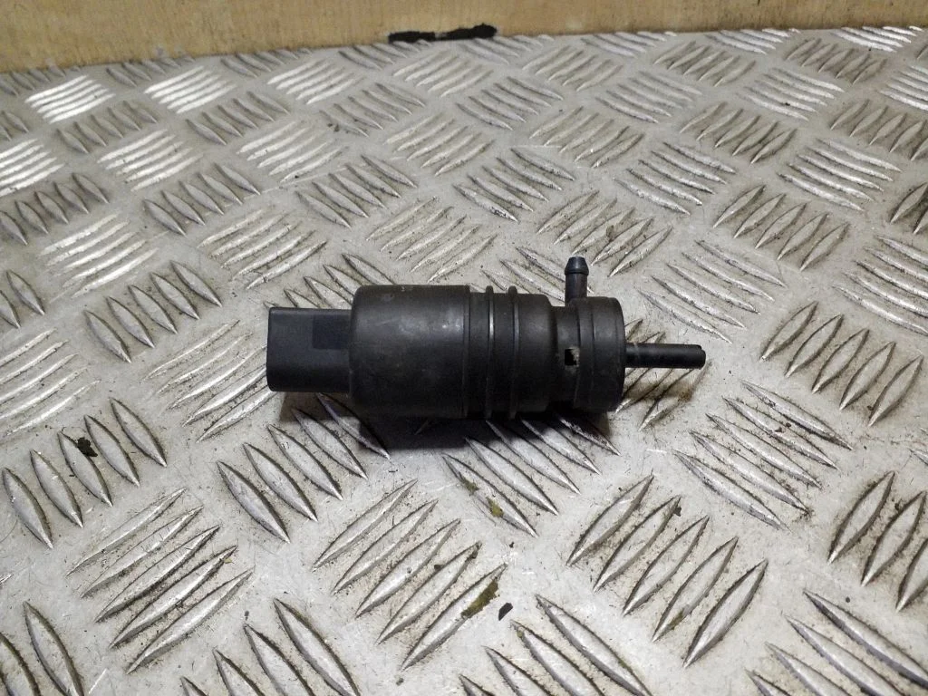 Klaasipesuvedeliku pump (klaaside)