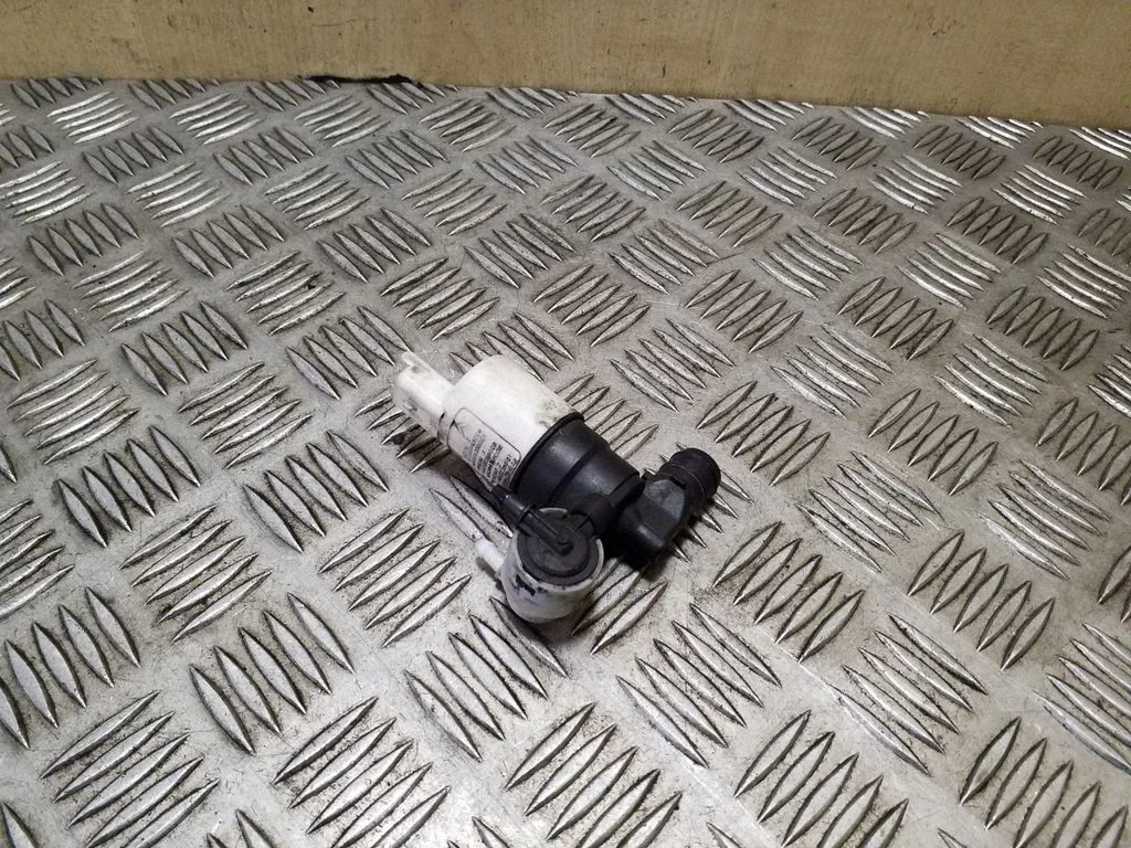 Klaasipesuvedeliku pump (klaaside) 9645163380