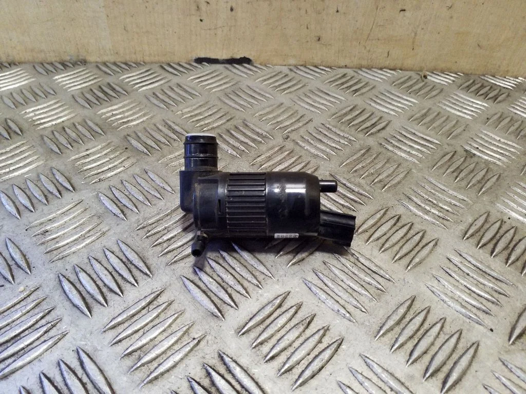 Pompka spryskiwacza szyb BA5317664AA