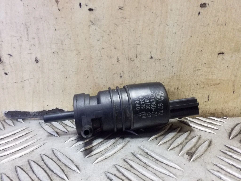 Windscreen/windshield washer pump 693416001