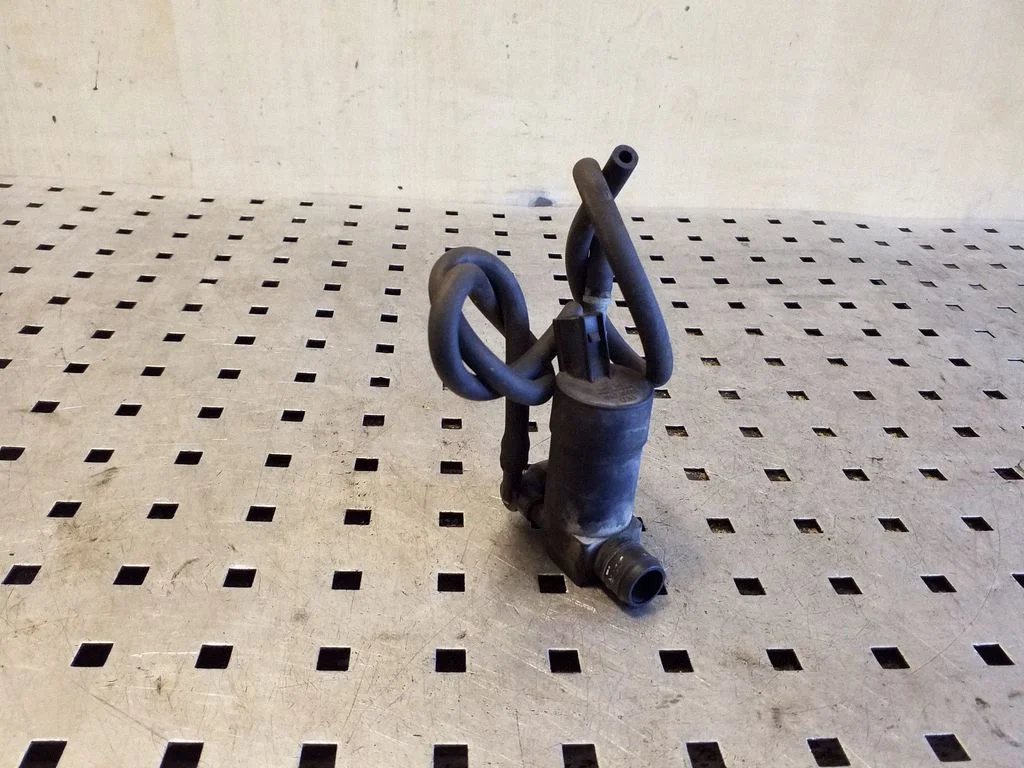 Klaasipesuvedeliku pump (klaaside)