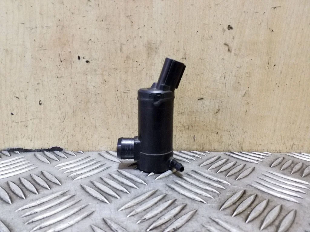 Windscreen/windshield washer pump