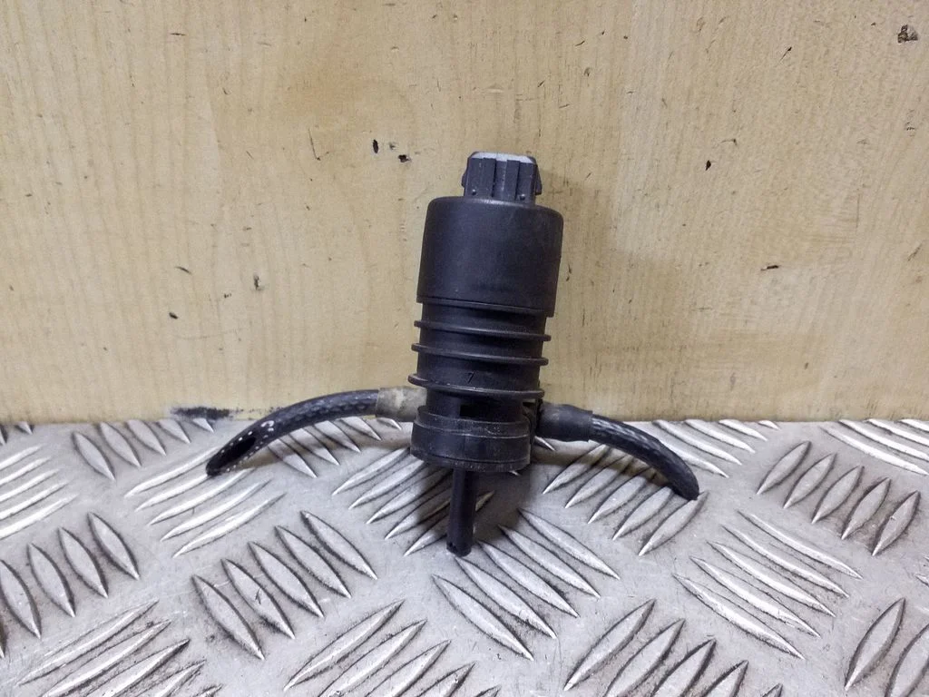 Windscreen/windshield washer pump