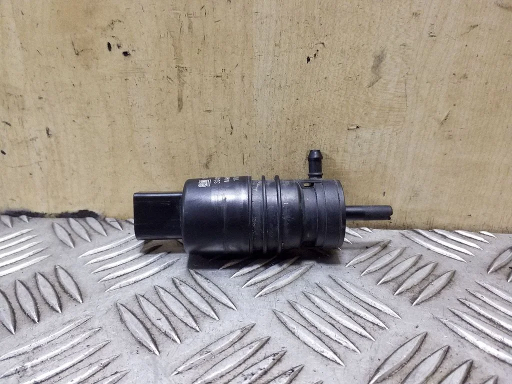 Klaasipesuvedeliku pump (klaaside) – Opel Antara (2006-2016)