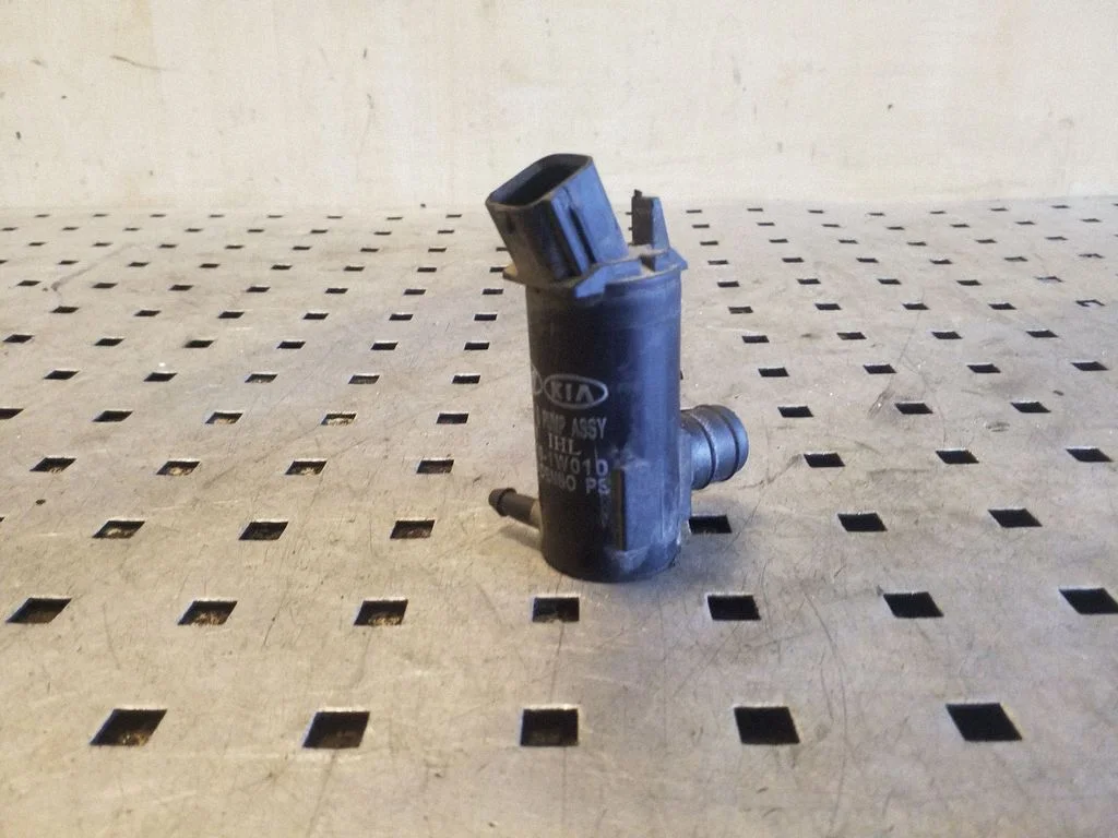 Klaasipesuvedeliku pump (klaaside) 935101W010