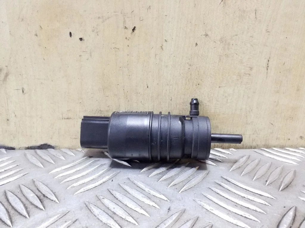 Klaasipesuvedeliku pump (klaaside) 67127302589
