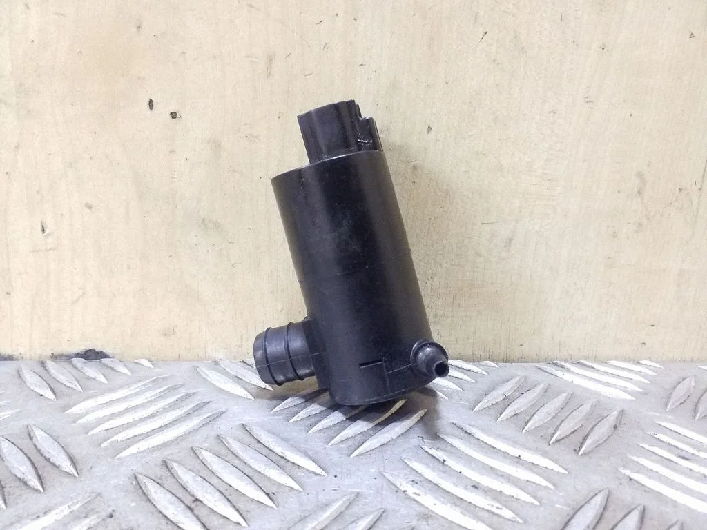 Windscreen/windshield washer pump