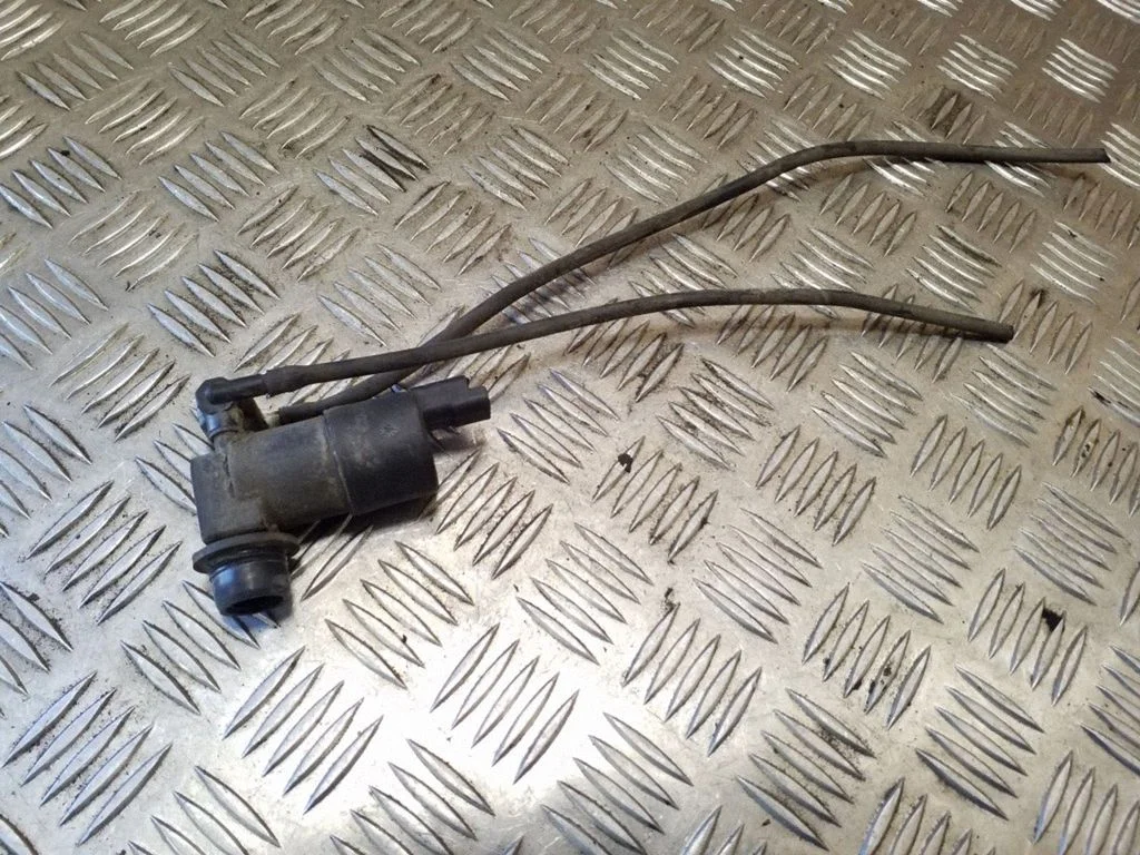 Windscreen/windshield washer pump 8200194414 – Renault Espace IV (2002-2014)