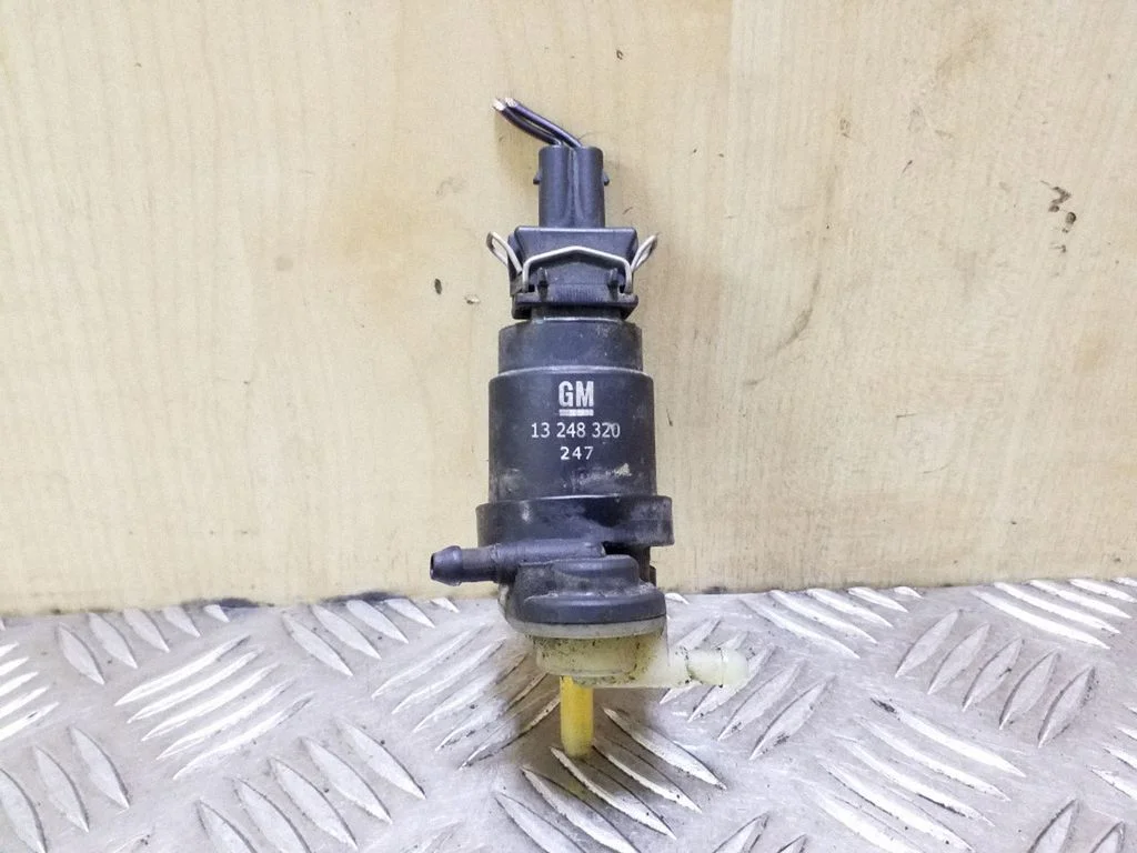 Windscreen/windshield washer pump 13248320