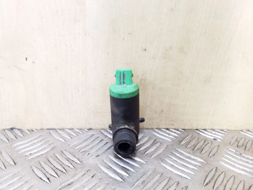 Windscreen/windshield washer pump