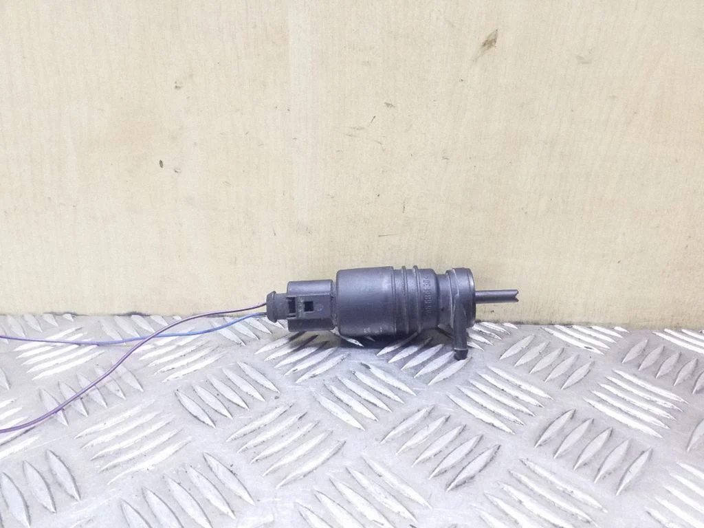 Windscreen/windshield washer pump