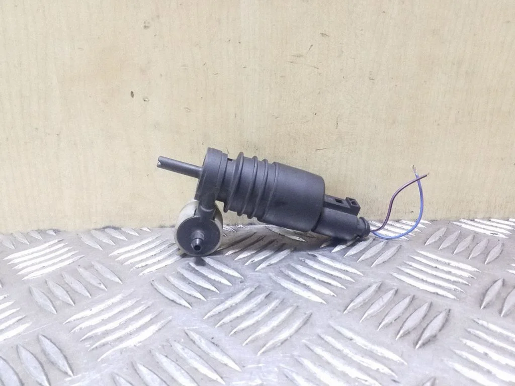 Windscreen/windshield washer pump