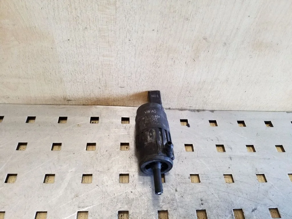Klaasipesuvedeliku pump (klaaside) 1K5955651
