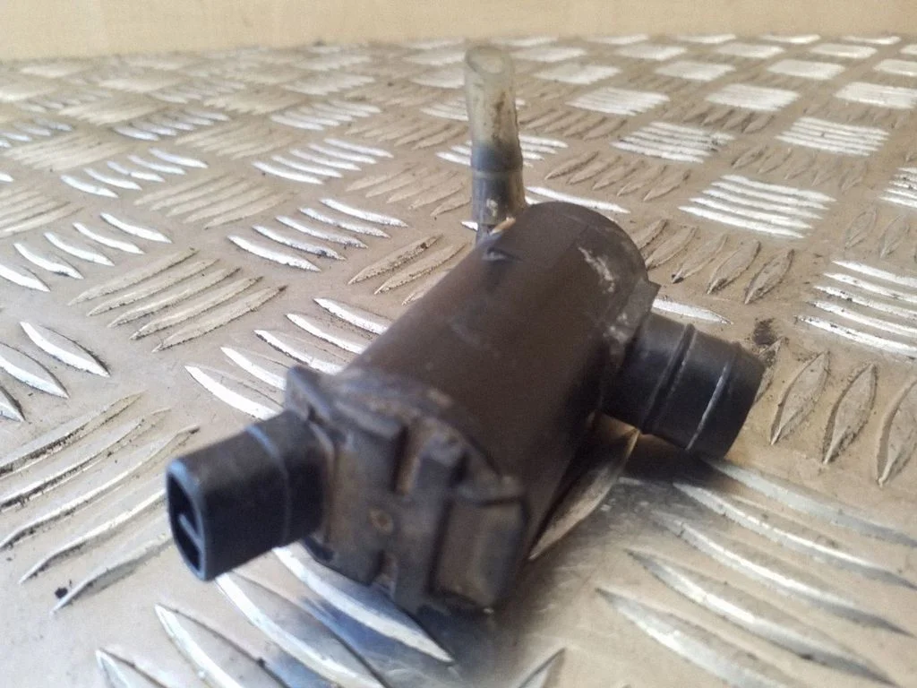Klaasipesuvedeliku pump (klaaside) 8533060140