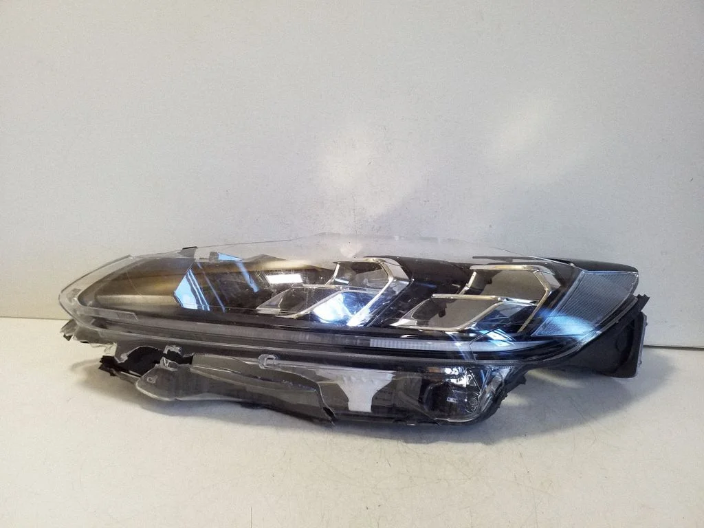Headlight/headlamp LJ6B13E015